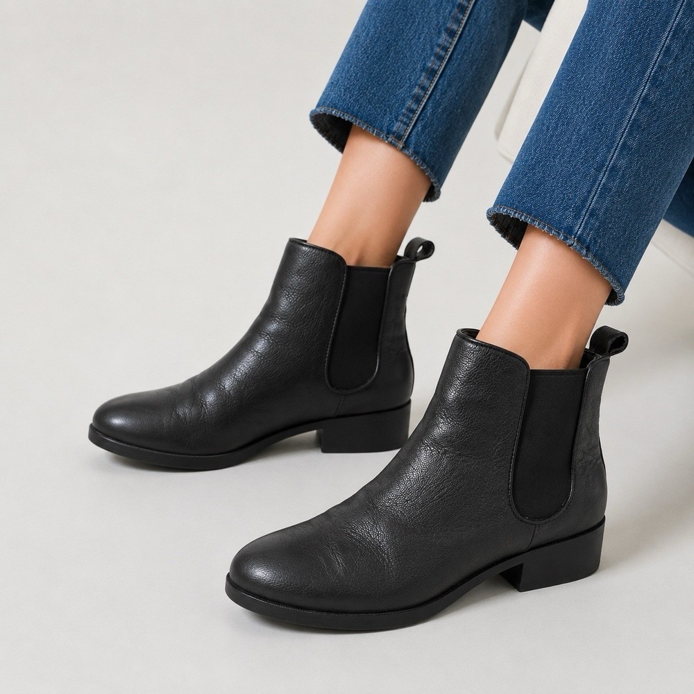 Cole Haan Landsman Chelsea Women 8.5B Black Leather Ankle Boots Everyday Comfort